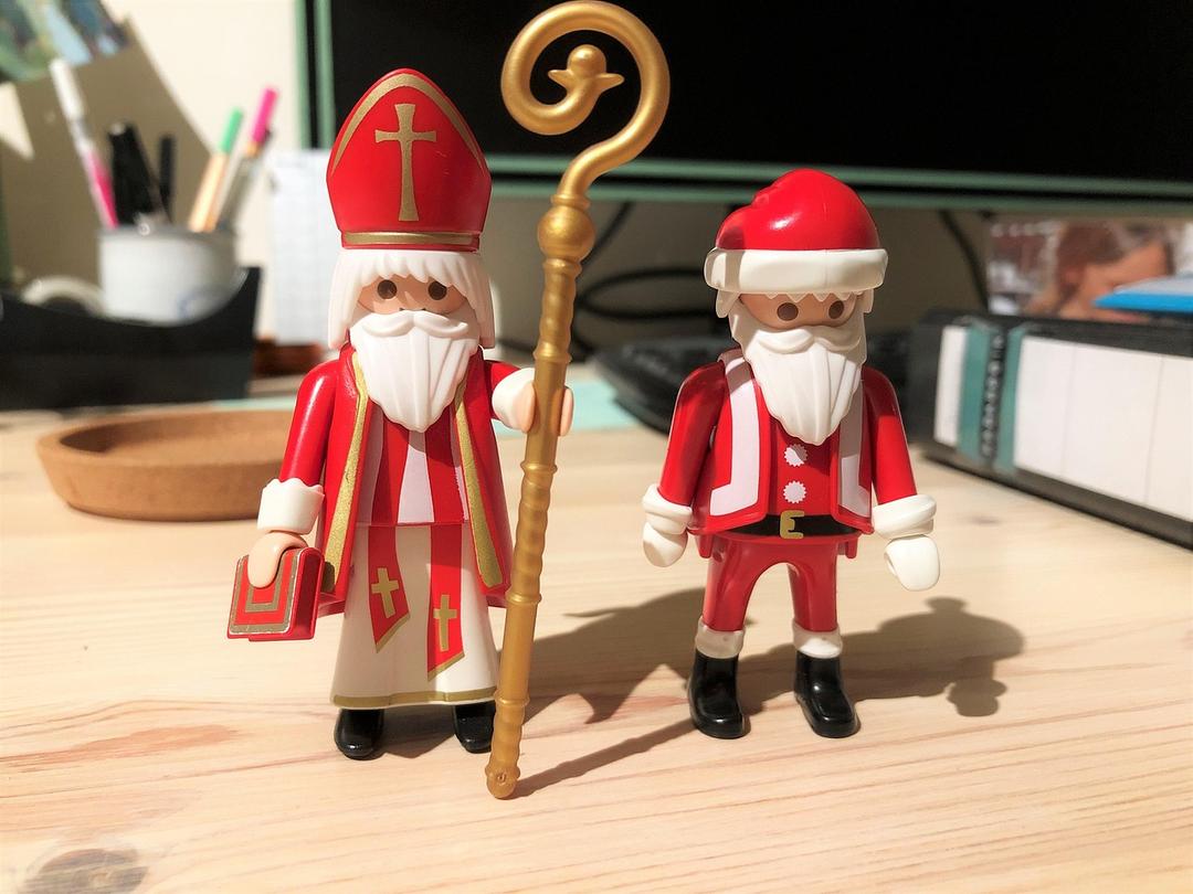 Le Saint-Nicolas et le Père Noël en playmobil
