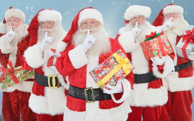 Les père noel partout dans le monde