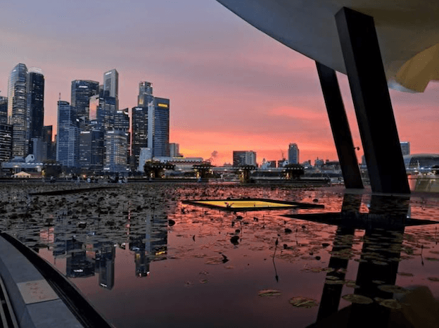 Coucher de soleil sur Singapour (© Jean-Michel Bardin)