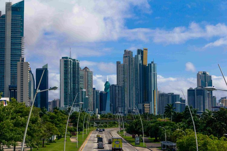 Vue sur rue de Panama City