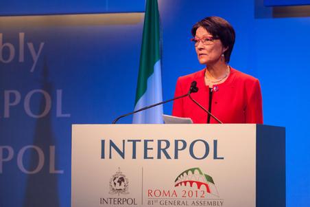 UK, Angleterre, Great Britain, magazine, journal, expat, expatrié, Londres, Royaume-Uni, Royaume Uni, actualités, informations, français, Français, french, francophones, communauté, news, femme, flic, policière, police nationale, MET, droits femmes, égalité