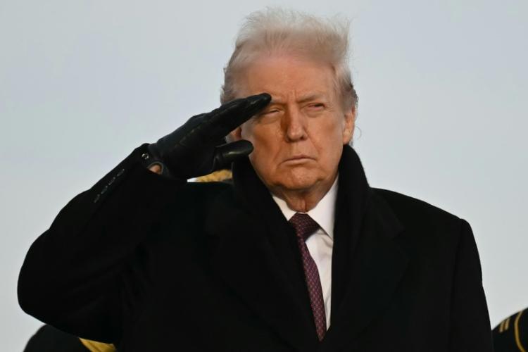 Trump promet aux Américains que "le meilleur reste à venir"