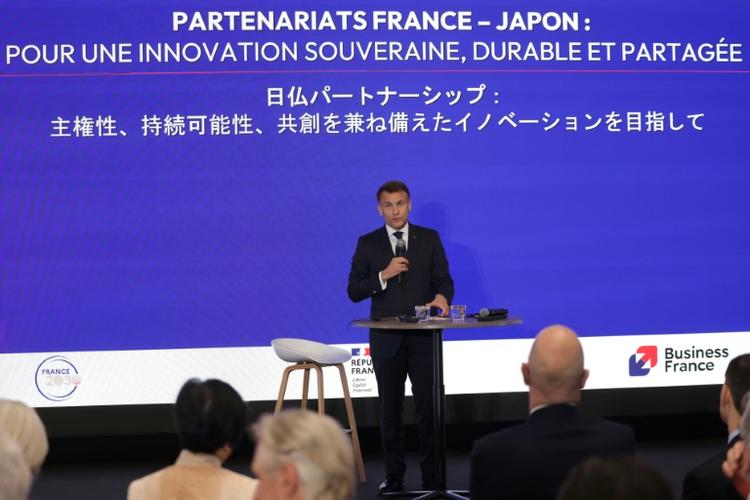 Macron vante à Tokyo la "prévisibilité" de l'Europe face à l'imprévisibilité de Trump
