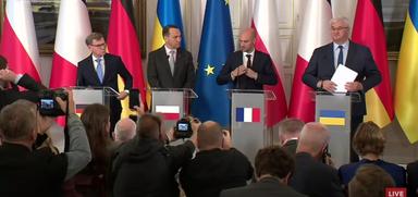 Photo de la conférence de presse conjointe avec les ministres des Affaires étrangères de l'Allemagne, de la Pologne, de la France et de l'Ukraine
