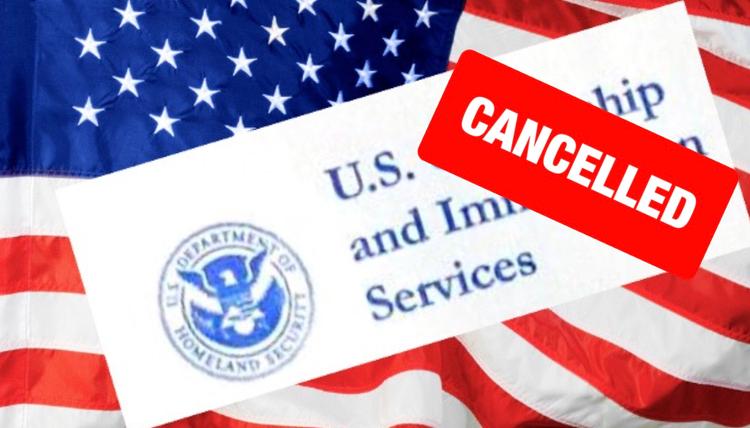 Le drapeau américain avec un signe cancelled pour la lotterie de la carte verte