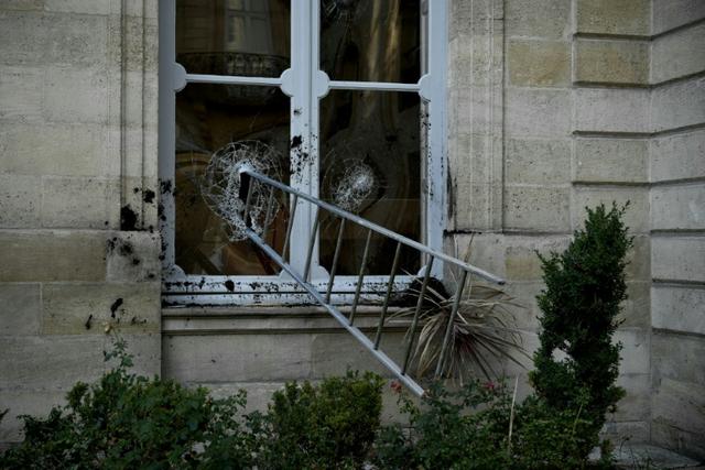 "Casseurs-payeurs": après les violences du 17 octobre, la réponse législative au Sénat