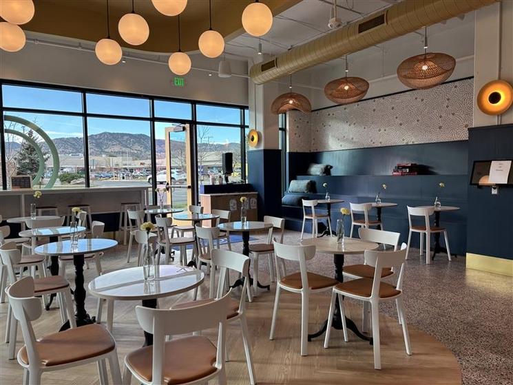 Crepe Therapy Café Mawa McQueen